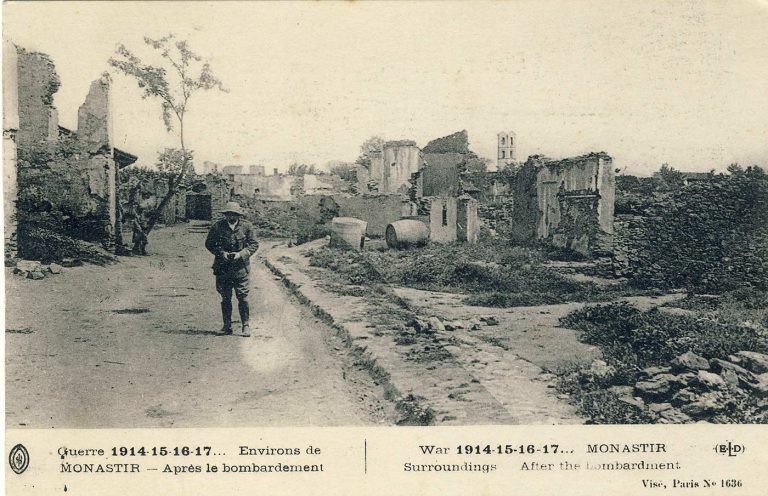 Рушевини и пустош насекаде во Битола и околината 1918 г.